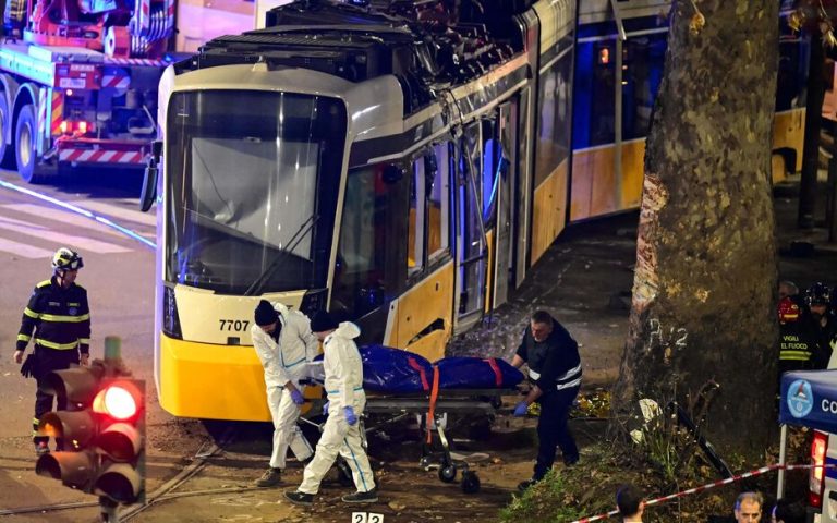 Tragédie à Milan : un accident de tramway fait deux morts et une quarantaine de blessés, lancement d&rsquo;une enquête pour homicide